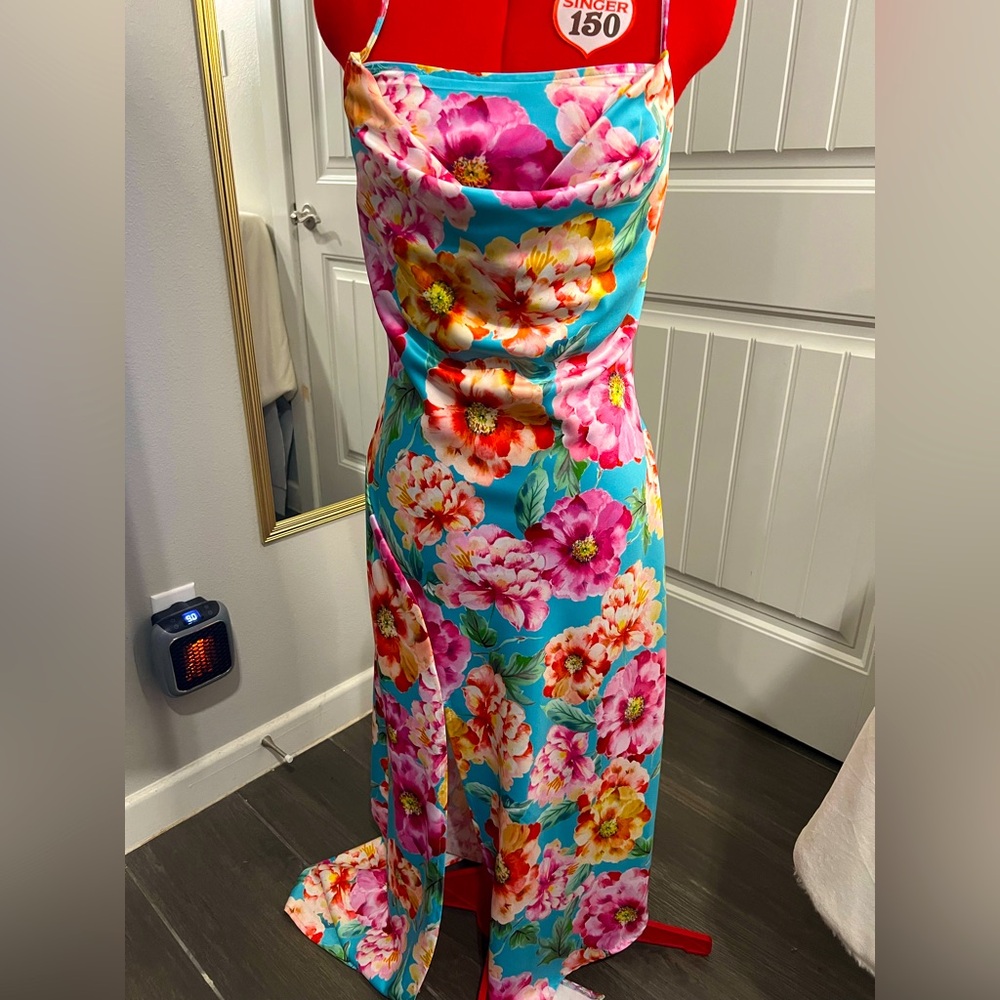 IRIS Floral Gardens Slit Asymmetric Maxi Body-con Dress Women’s size Small - Picture 1 of 16